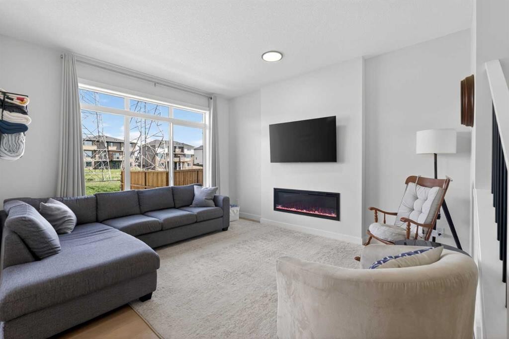 50 Waterford Road, Chestermere, AB