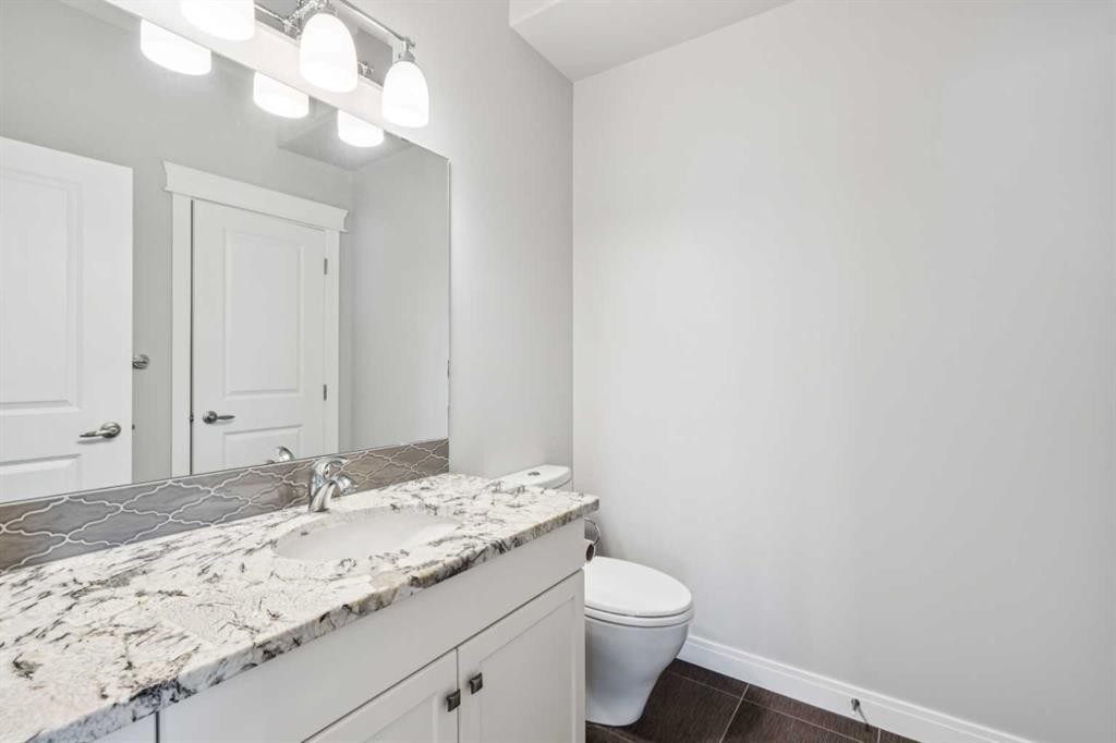 2-20 River Heights View, Cochrane, AB