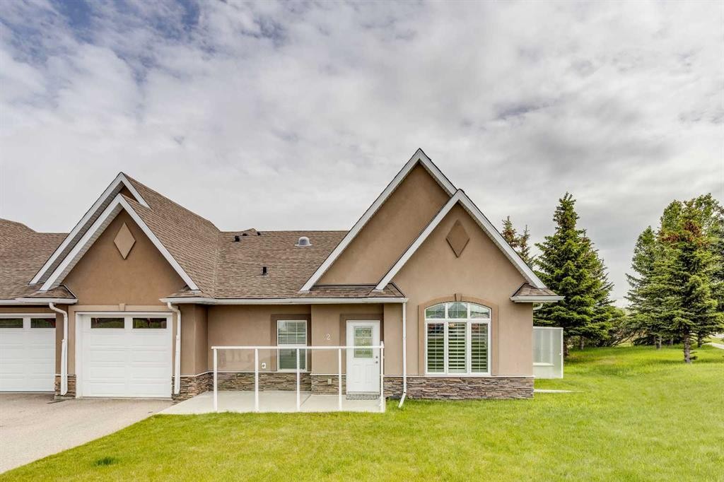 2-20 River Heights View, Cochrane, AB