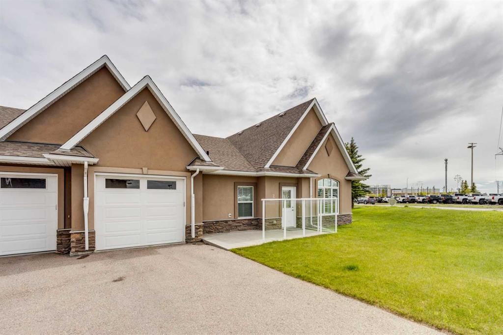 2-20 River Heights View, Cochrane, AB