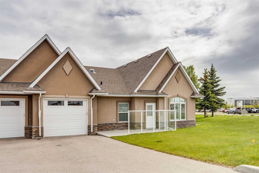 2-20 River Heights View, Cochrane, AB