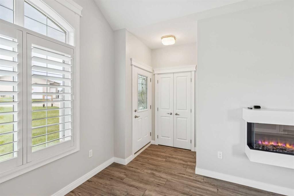2-20 River Heights View, Cochrane, AB
