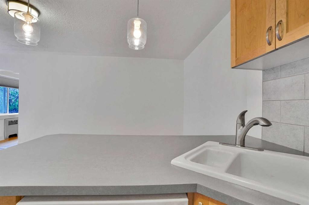 12A-330 19 Avenue Sw, Calgary, AB