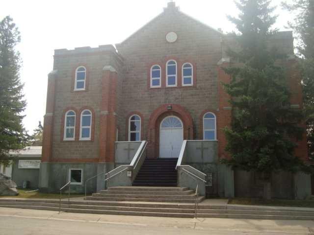 2 Trochu Avenue, Trochu, AB