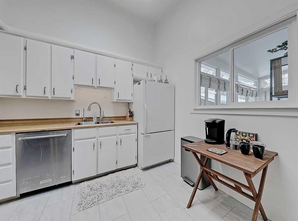 247 Simons Road Nw, Calgary, AB