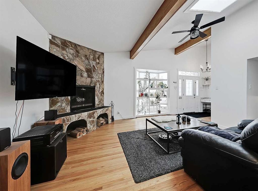 247 Simons Road Nw, Calgary, AB