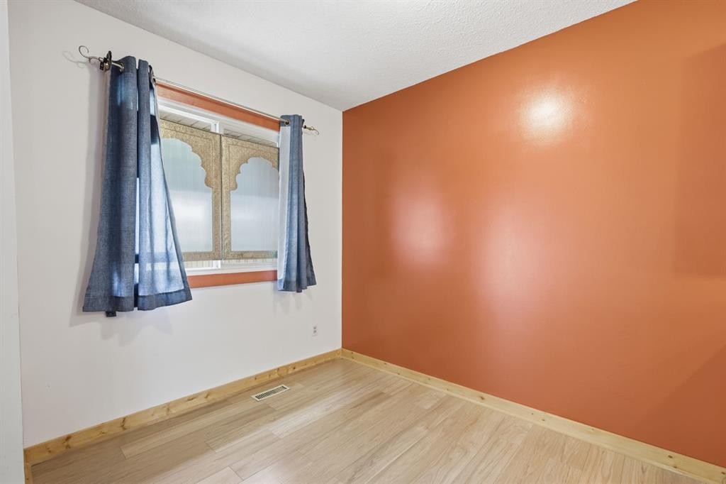 316 84 Avenue Se, Calgary, AB