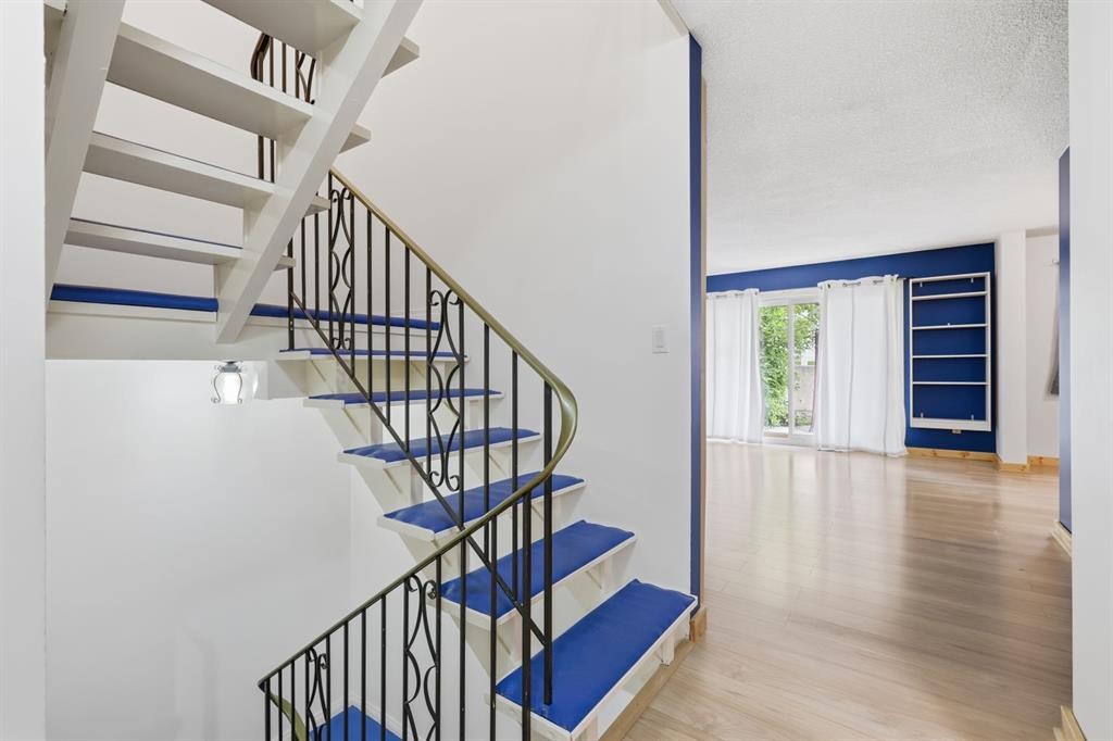 316 84 Avenue Se, Calgary, AB