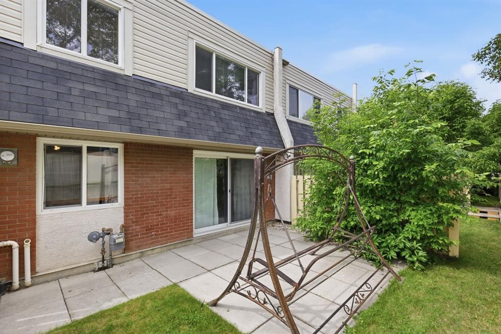 316 84 Avenue Se, Calgary, AB