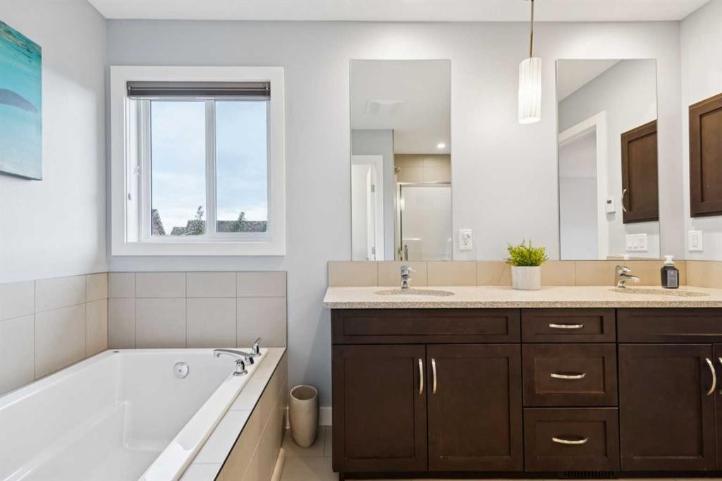 52 Marquis Crescent Se, Calgary, AB