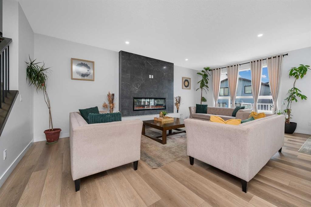 346 Edith Road Nw, Calgary, AB