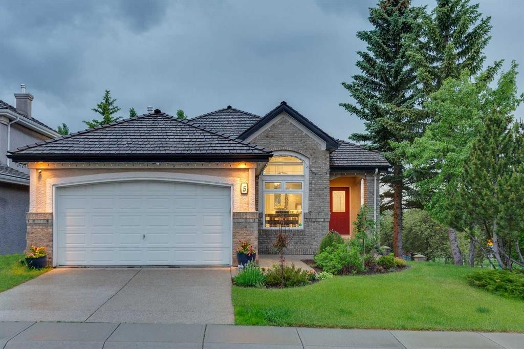 5 Royal Crest Terrace Nw, Calgary, AB - Outdoor