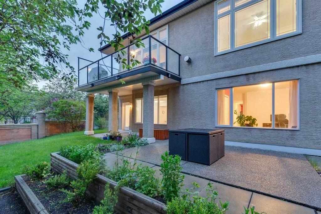 5 Royal Crest Terrace Nw, Calgary, AB - Outdoor With Deck Patio Veranda With Exterior
