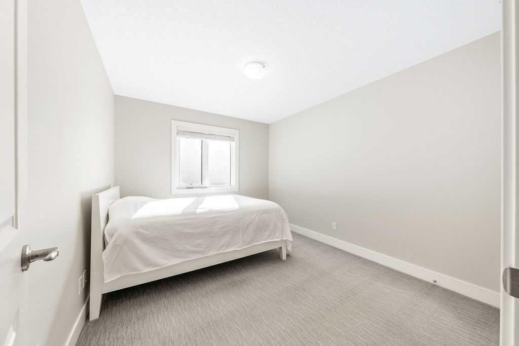 82 Panton View Nw, Calgary, AB - Indoor Photo Showing Bedroom