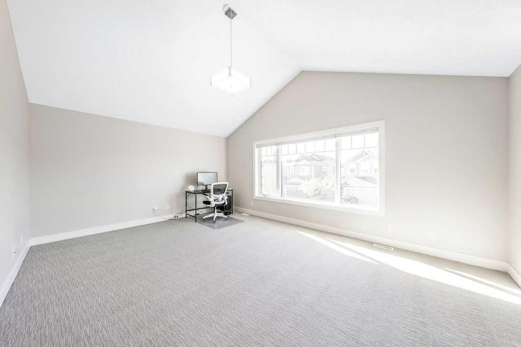 82 Panton View Nw, Calgary, AB - Indoor