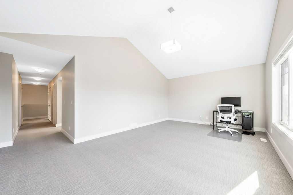 82 Panton View Nw, Calgary, AB - Indoor Photo Showing Other Room