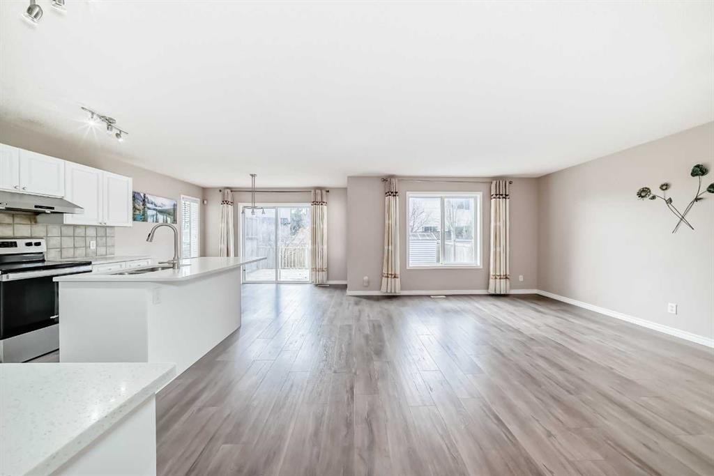 9 Somerside Crescent Sw, Calgary, AB