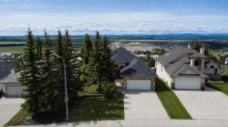321 Gleneagles View Cochrane, AB T4C 1P4