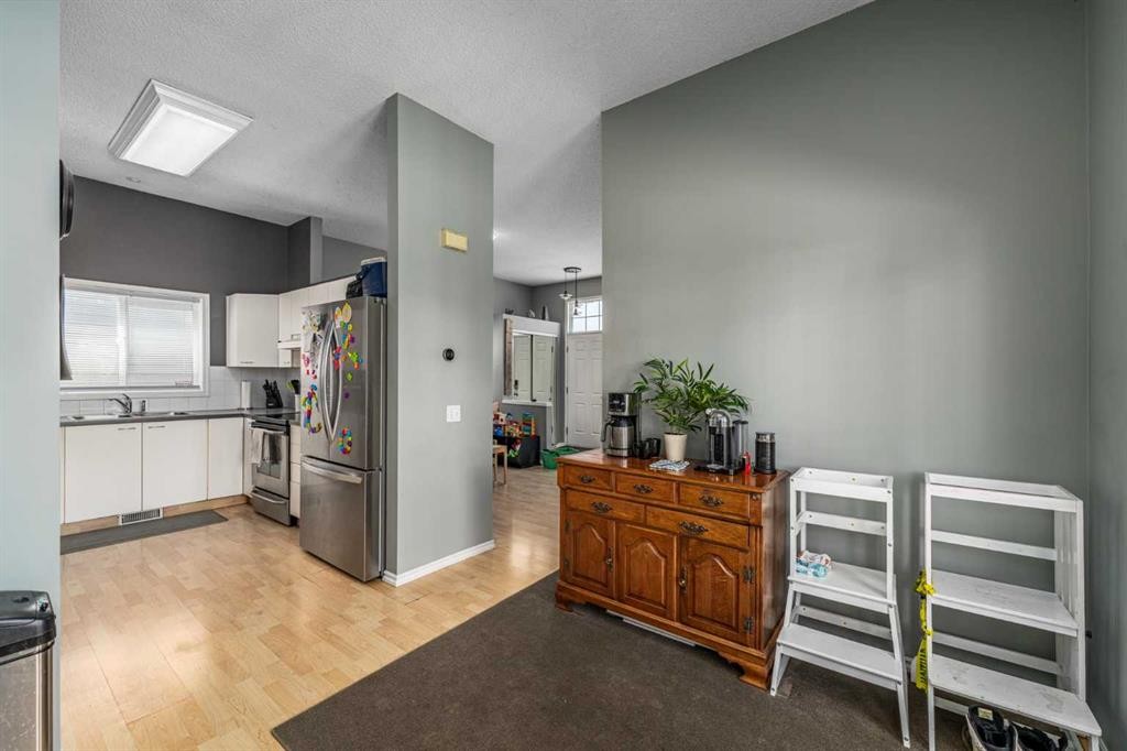 395 River Rock Circle Se, Calgary, AB