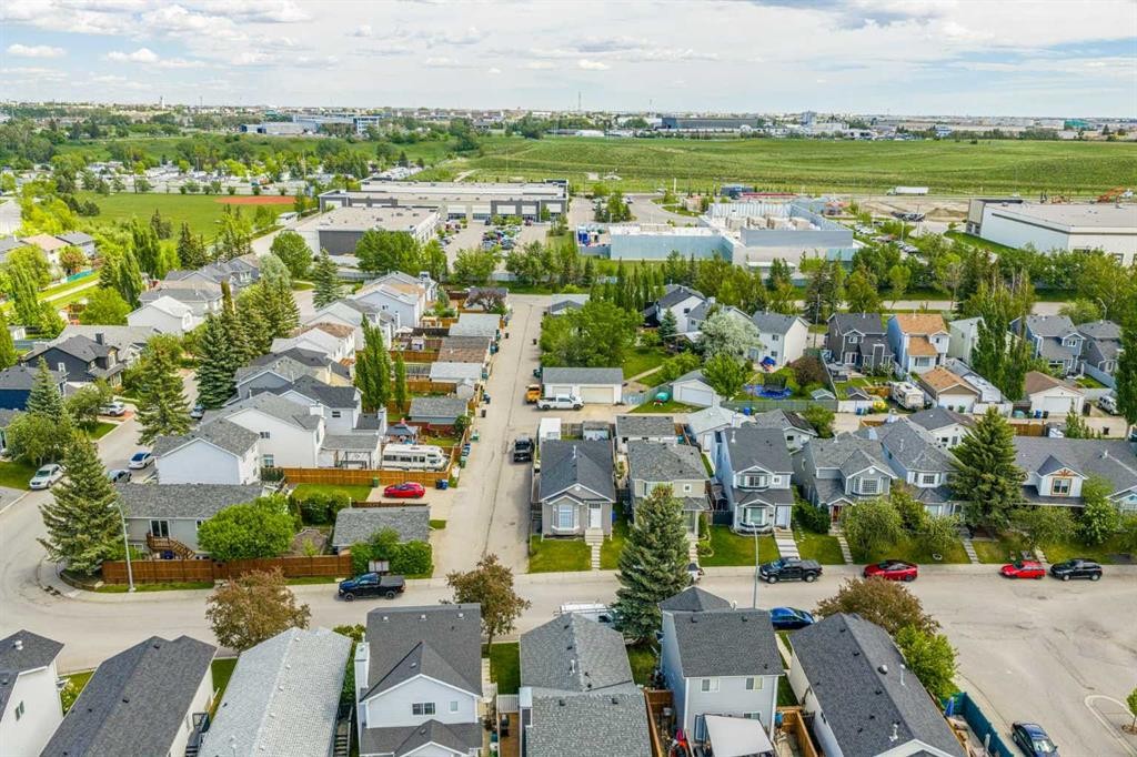 395 River Rock Circle Se, Calgary, AB