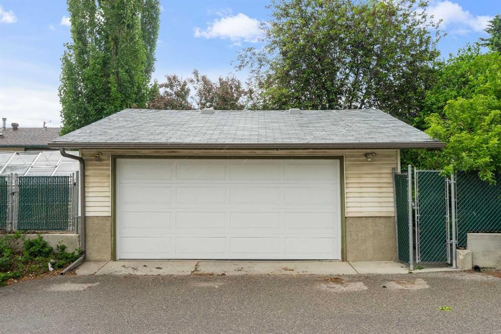 2708 48 Street Ne, Calgary, AB - Outdoor With Exterior