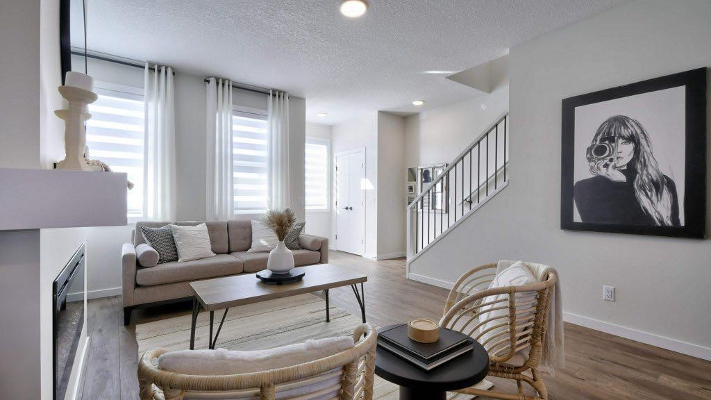 311 Wolf River Drive Se, Calgary, AB - Indoor Photo Showing Living Room