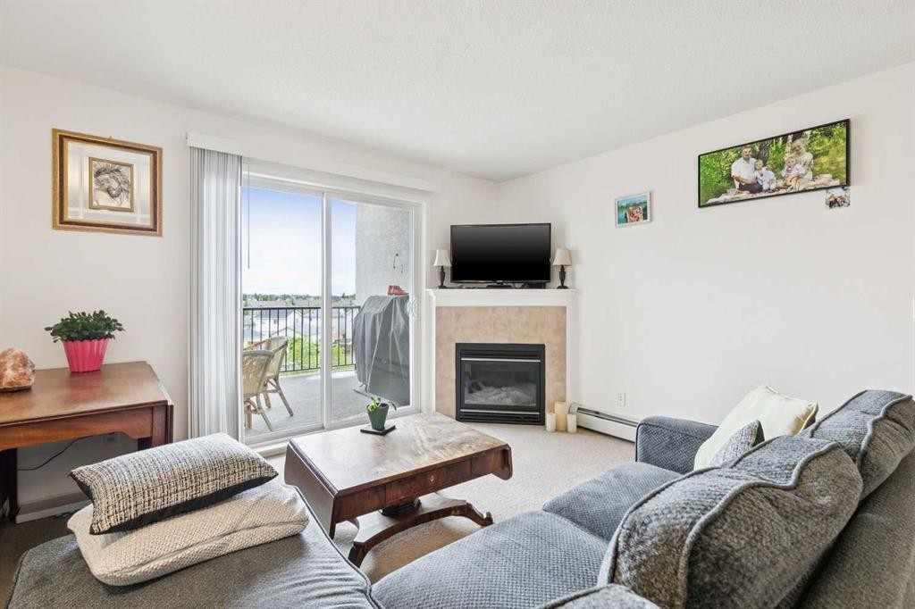 2407-12 Cimarron Common, Okotoks, AB