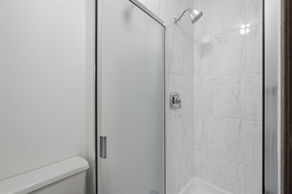 27 Woodgreen Place Sw, Calgary, AB