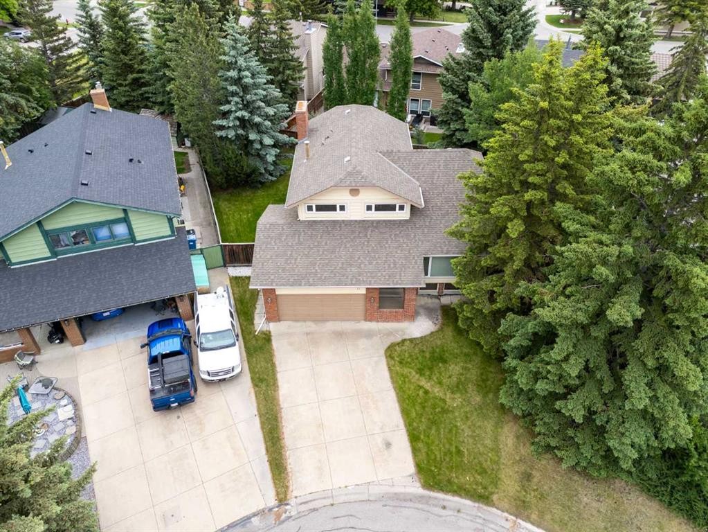 27 Woodgreen Place Sw, Calgary, AB