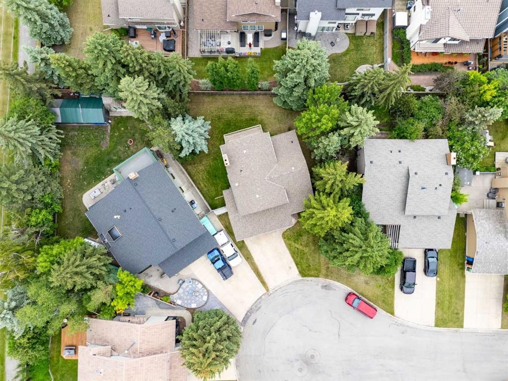 27 Woodgreen Place Sw, Calgary, AB