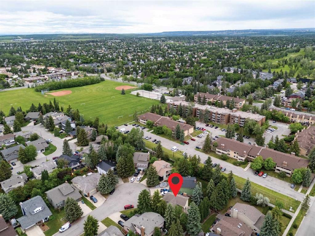 27 Woodgreen Place Sw, Calgary, AB