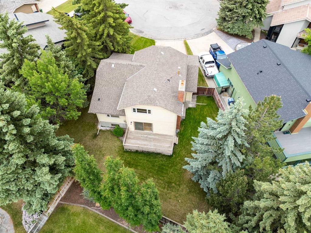 27 Woodgreen Place Sw, Calgary, AB