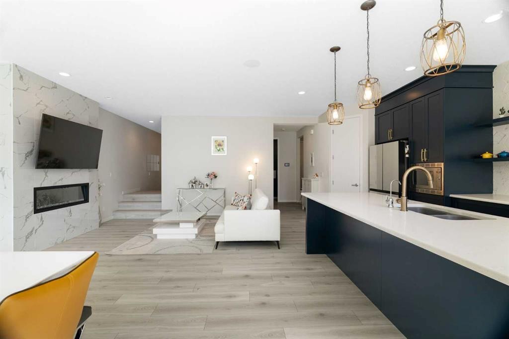 26 Seton Manor Se, Calgary, AB