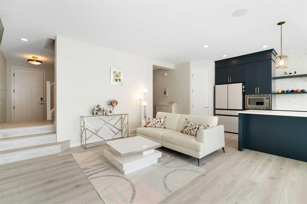 26 Seton Manor Se, Calgary, AB