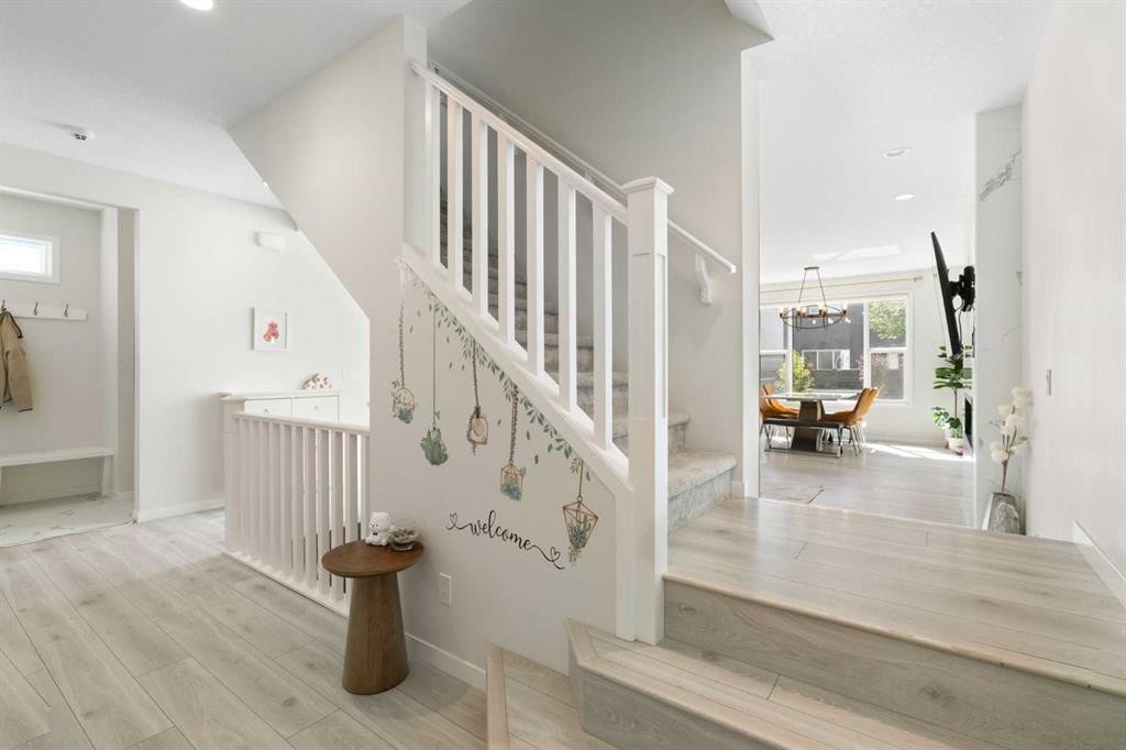 26 Seton Manor Se, Calgary, AB
