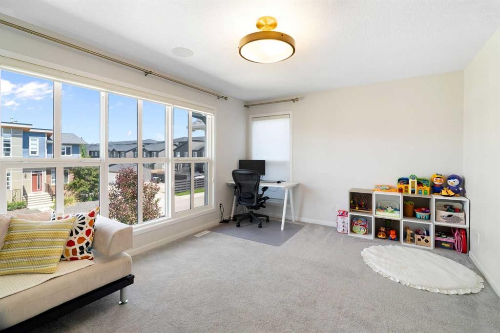26 Seton Manor Se, Calgary, AB