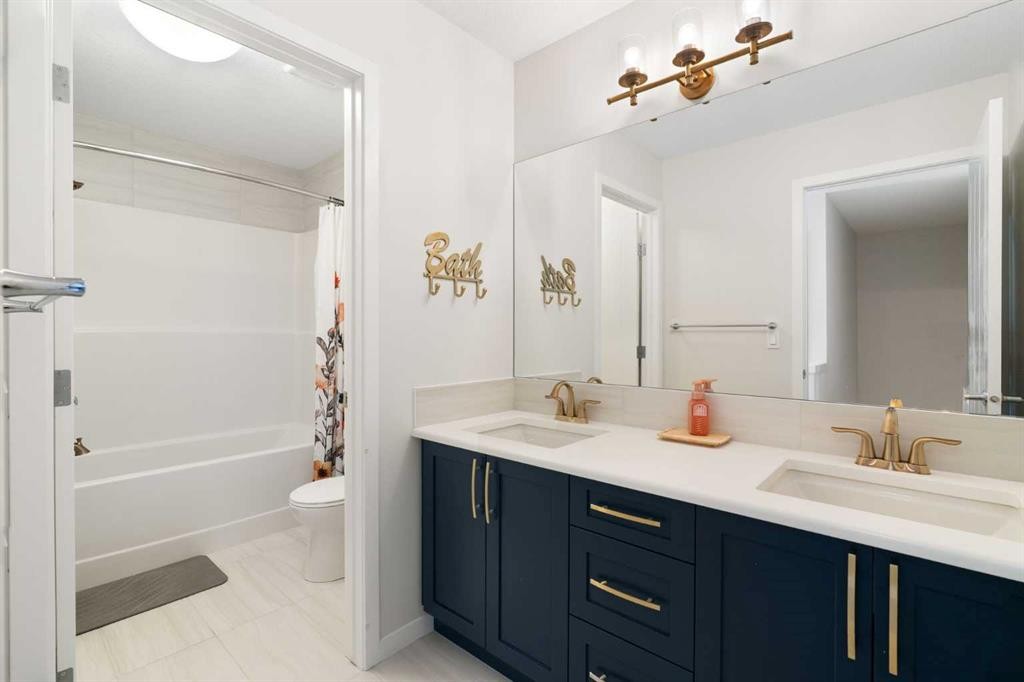 26 Seton Manor Se, Calgary, AB