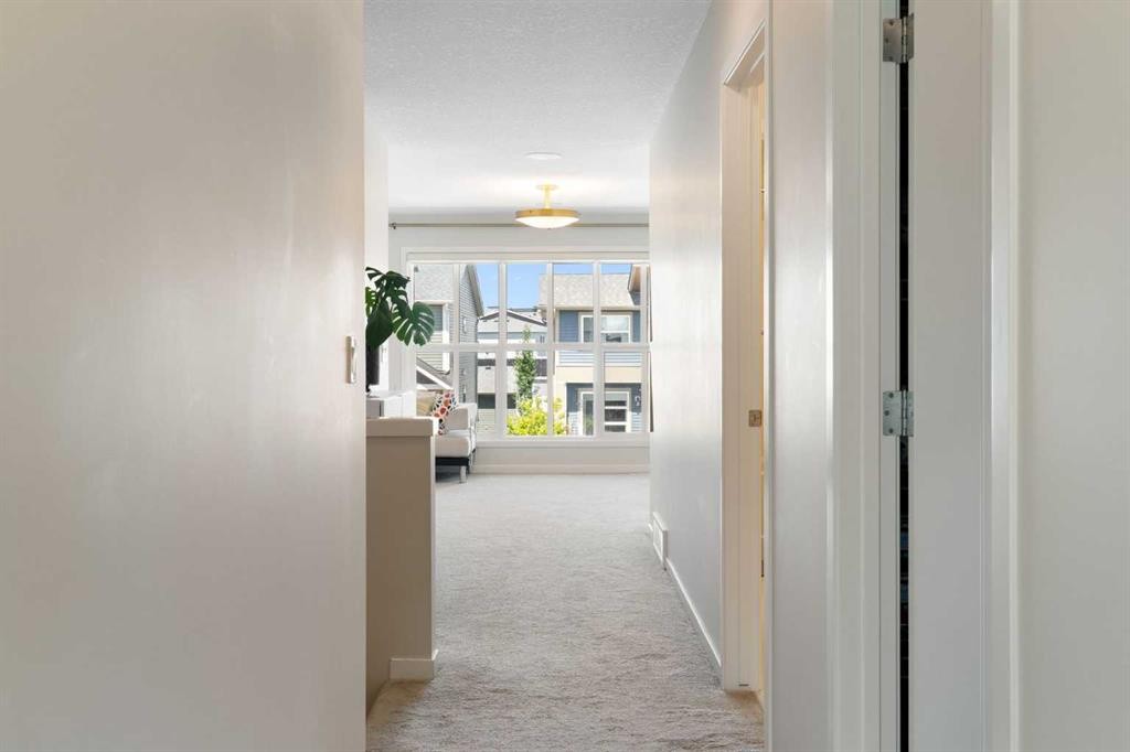 26 Seton Manor Se, Calgary, AB