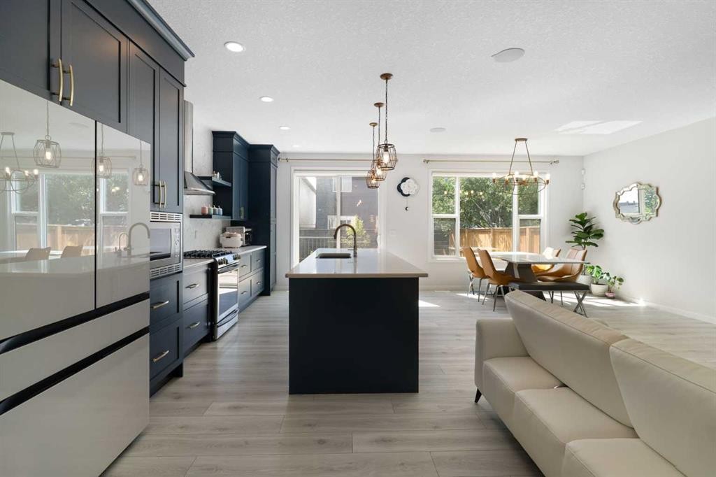26 Seton Manor Se, Calgary, AB