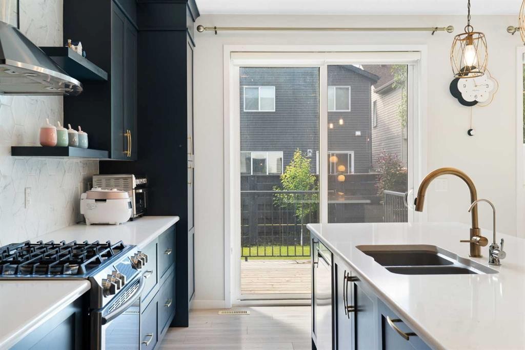 26 Seton Manor Se, Calgary, AB