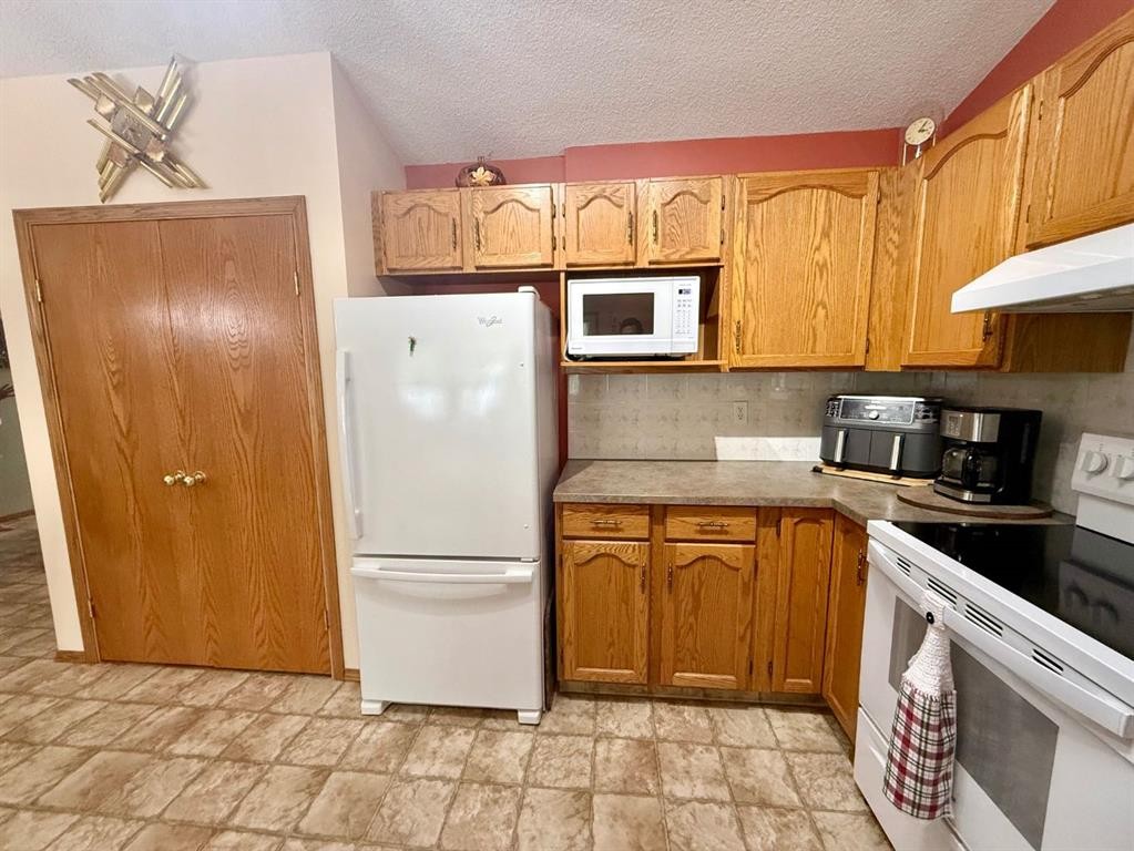 408 Freeman Way Nw, High River, AB