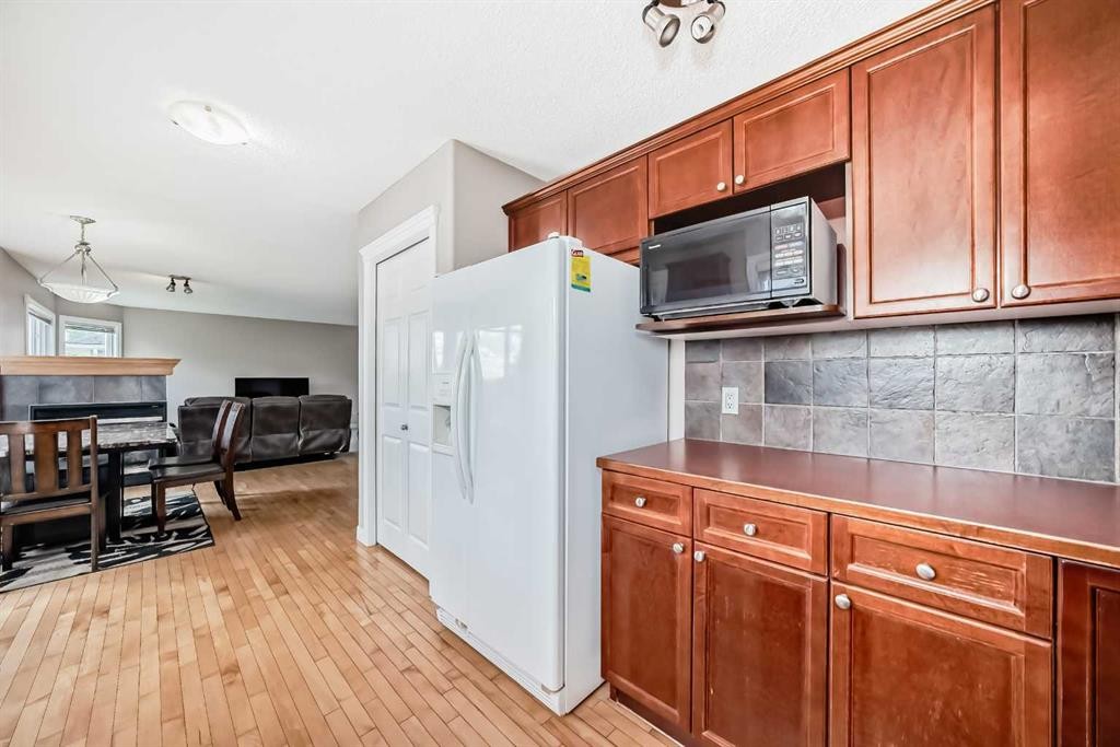 95 Rockledge Terrace Nw, Calgary, AB