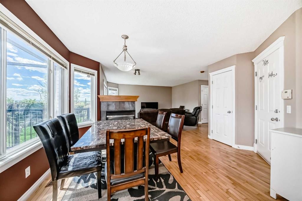 95 Rockledge Terrace Nw, Calgary, AB