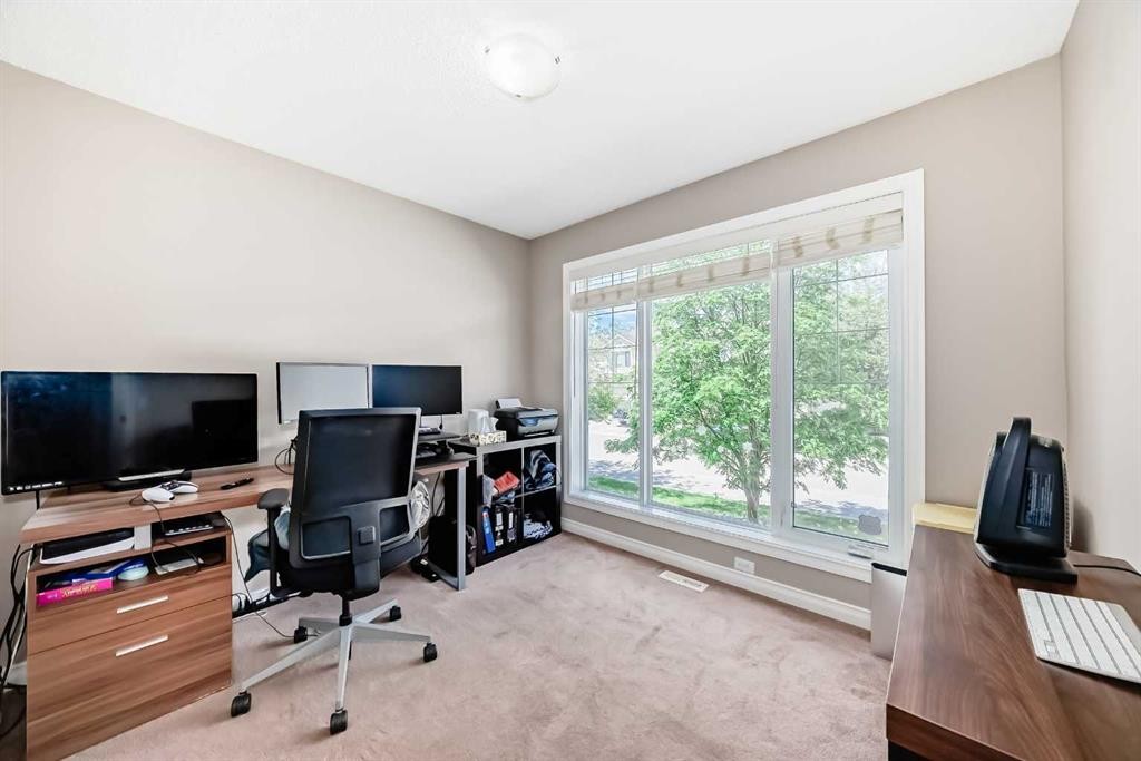 95 Rockledge Terrace Nw, Calgary, AB