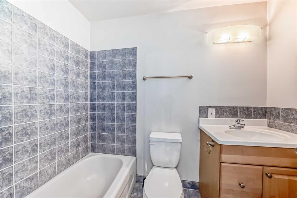 95 Rockledge Terrace Nw, Calgary, AB
