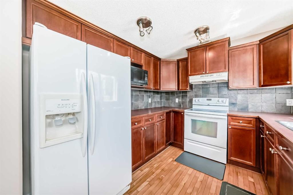 95 Rockledge Terrace Nw, Calgary, AB