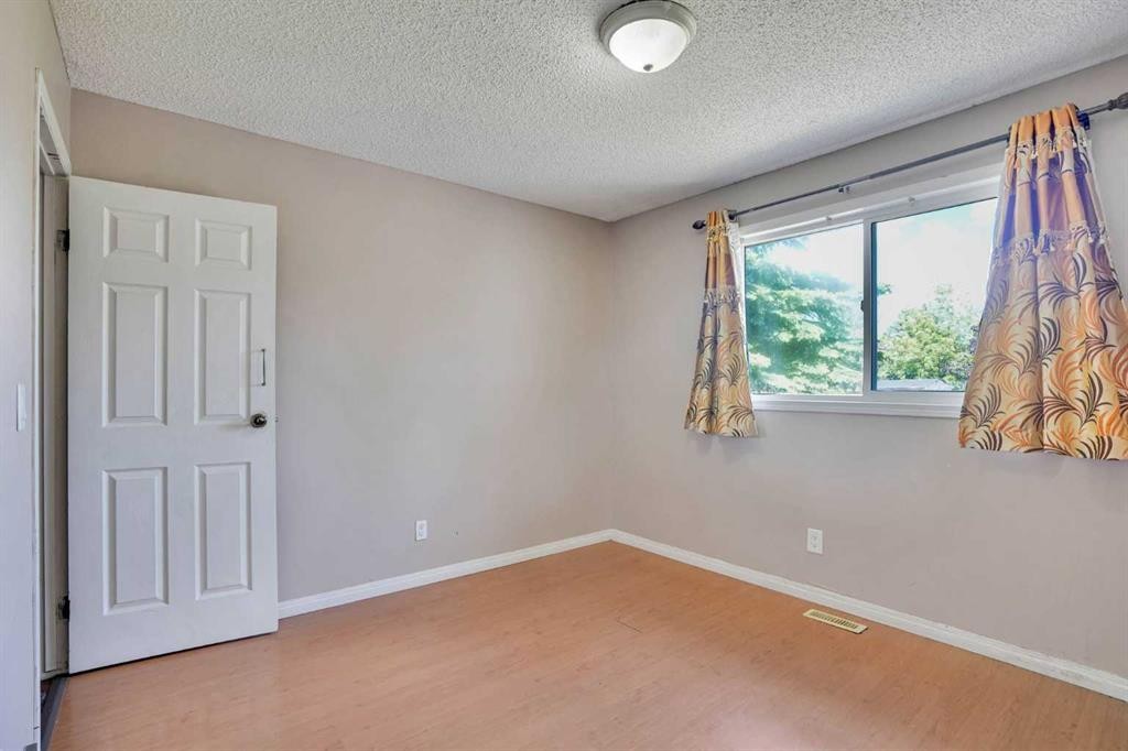 56 Fallingworth Bay Ne, Calgary, AB