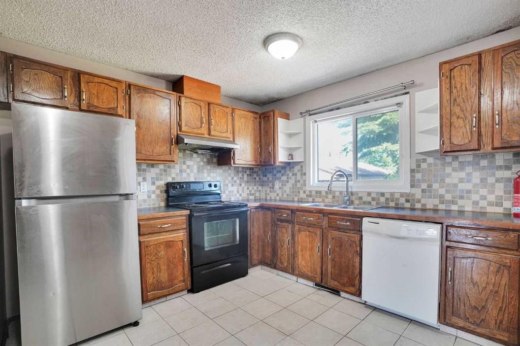 56 Fallingworth Bay Ne, Calgary, AB