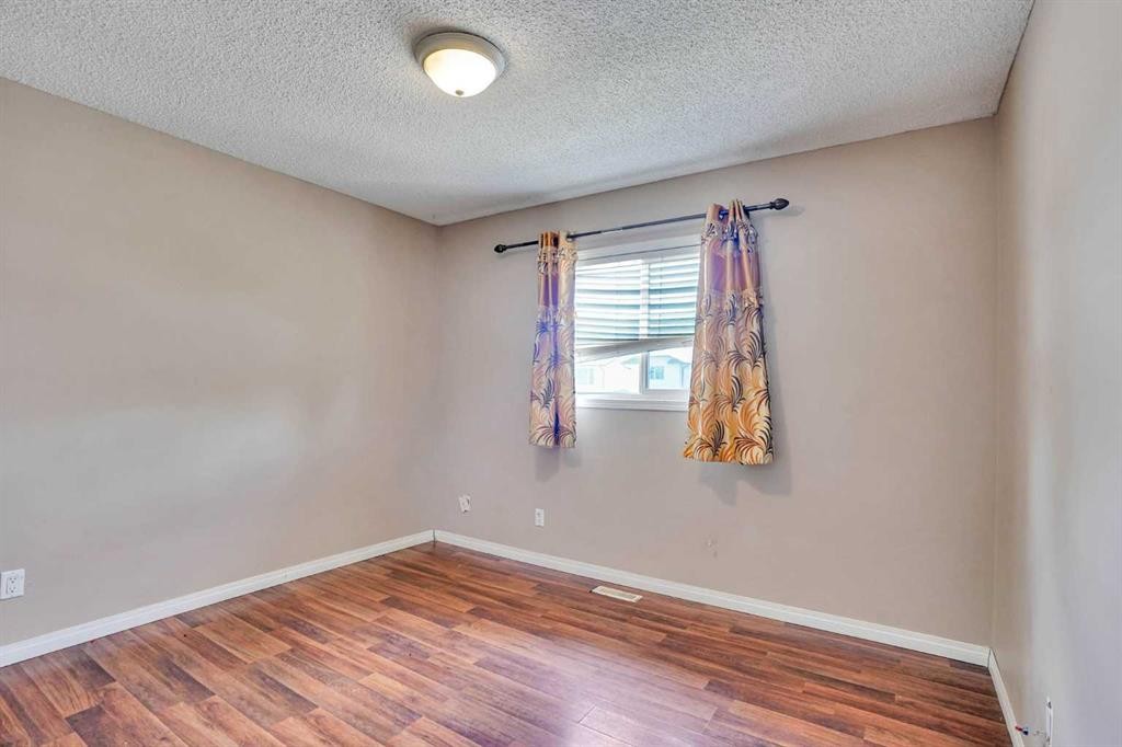 56 Fallingworth Bay Ne, Calgary, AB