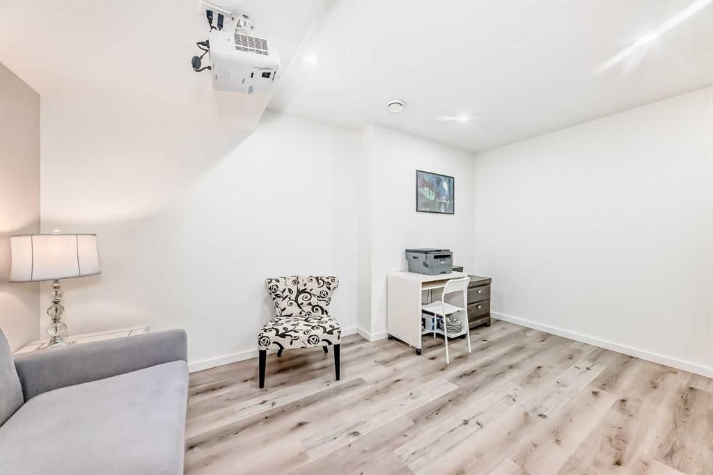 16 Carringvue Way Nw, Calgary, AB - Indoor